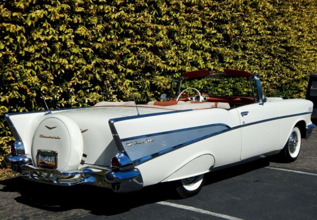 1957 Chevrolet Bel Air/150/210 Convertible - Dual Quad V8 - Loaded - Automatic - photo 11