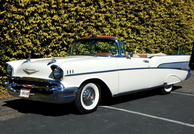 1957 Chevrolet Bel Air/150/210 Convertible - Dual Quad V8 - Loaded - Automatic - photo 12