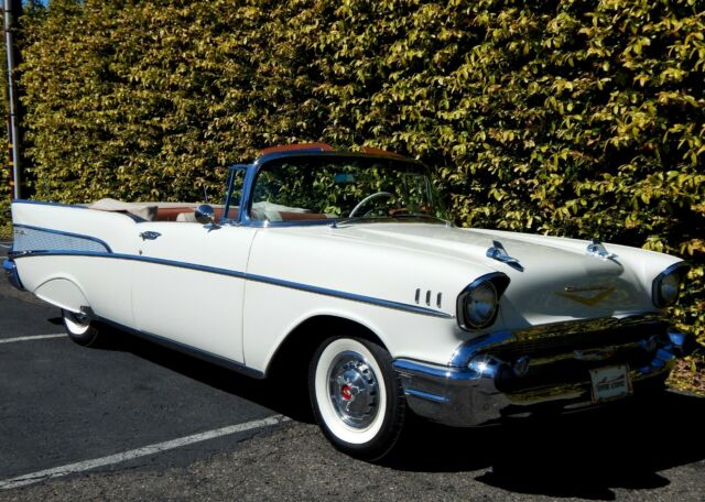 1957 Chevrolet Bel Air/150/210 Convertible - Dual Quad V8 - Loaded - Automatic - photo 13