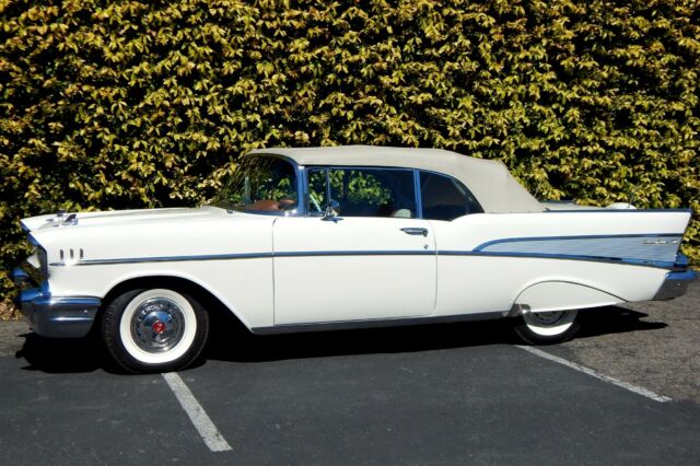1957 Chevrolet Bel Air/150/210 Convertible - Dual Quad V8 - Loaded - Automatic - photo 6