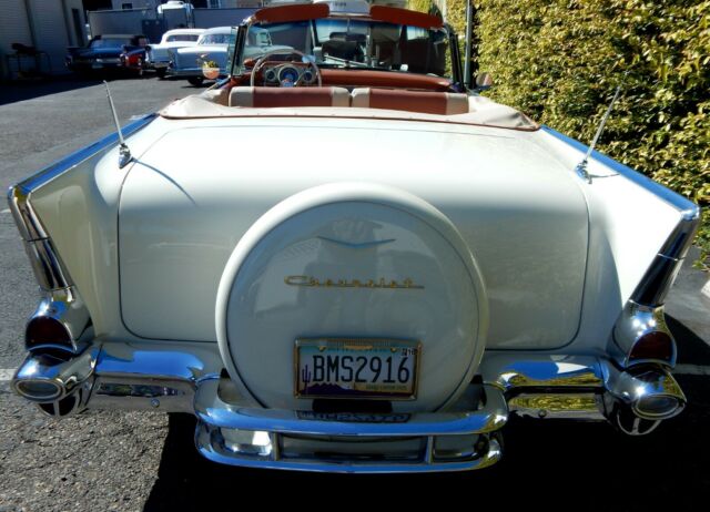 1957 Chevrolet Bel Air/150/210 Convertible - Dual Quad V8 - Loaded - Automatic - photo 9