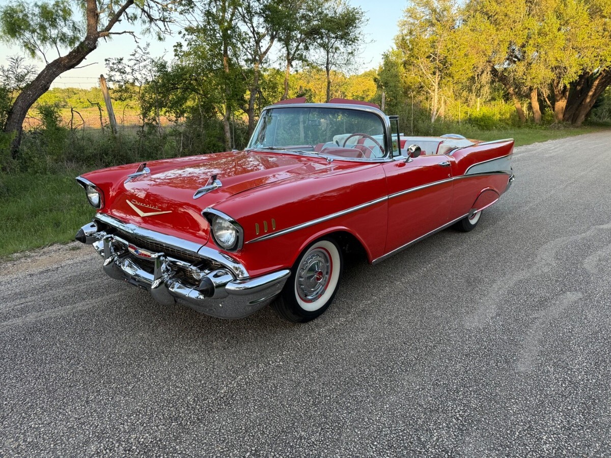 1957 Chevrolet Bel Air/150/210 Convertible - photo 2