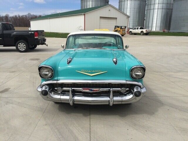 1957 Chevrolet Bel Air/150/210 White - photo 4