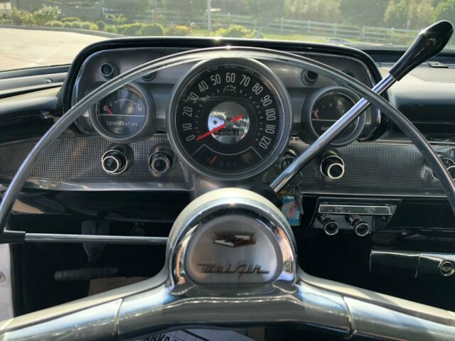 1957 Chevrolet Bel Air/150/210 Gold Trim - photo 6