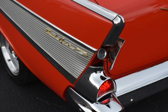 1957 Chevrolet Bel Air/150/210 - Full Resto-Mod - LS1 V-8 - 4L65E Automatic - 4-w - photo 4