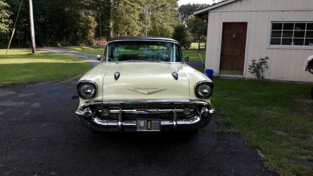 1957 Chevrolet Bel Air/150/210 belair - photo 2