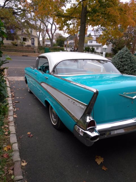 1957 Chevrolet Bel Air/150/210 hardtop 4dr - photo 2