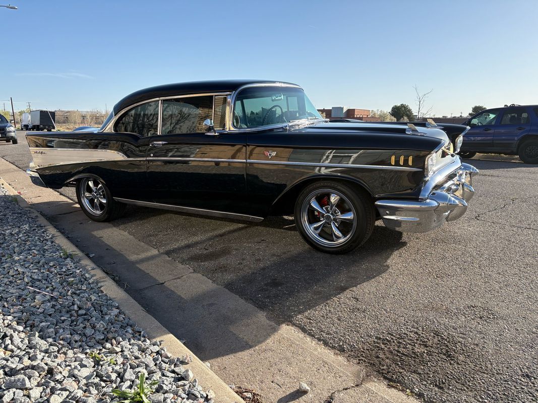 1957 Chevrolet Bel Air/150/210 Very cool 1957 Chevy Bel Air coupe - photo 3