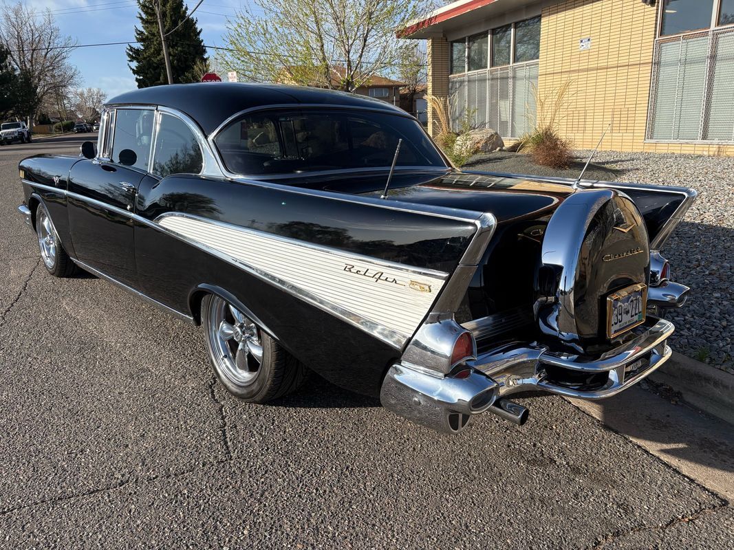 1957 Chevrolet Bel Air/150/210 Very cool 1957 Chevy Bel Air coupe - photo 4
