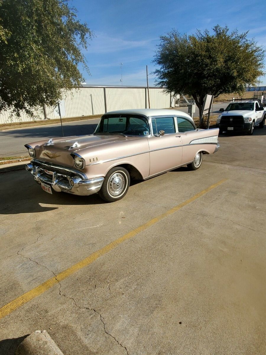 1957 Chevrolet Bel Air/150/210 BEL AIR 2 DOOR HARDTOP 1957 Chevrolet Bel Air/150/210