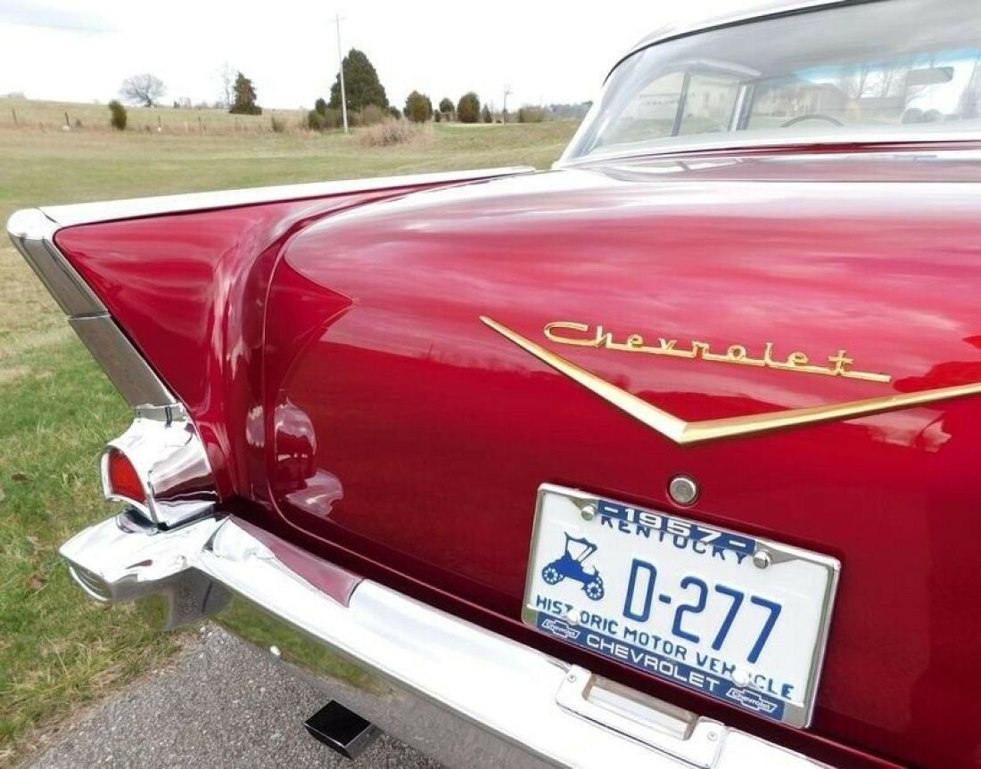 1957 Chevrolet Bel Air/150/210 -BEAUTIFUL WINE BERRY 2-DOOR HARDTOP CLASSIC- - photo 13