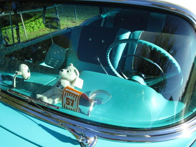 1957 Chevrolet Bel Air/150/210 gold package - photo 9
