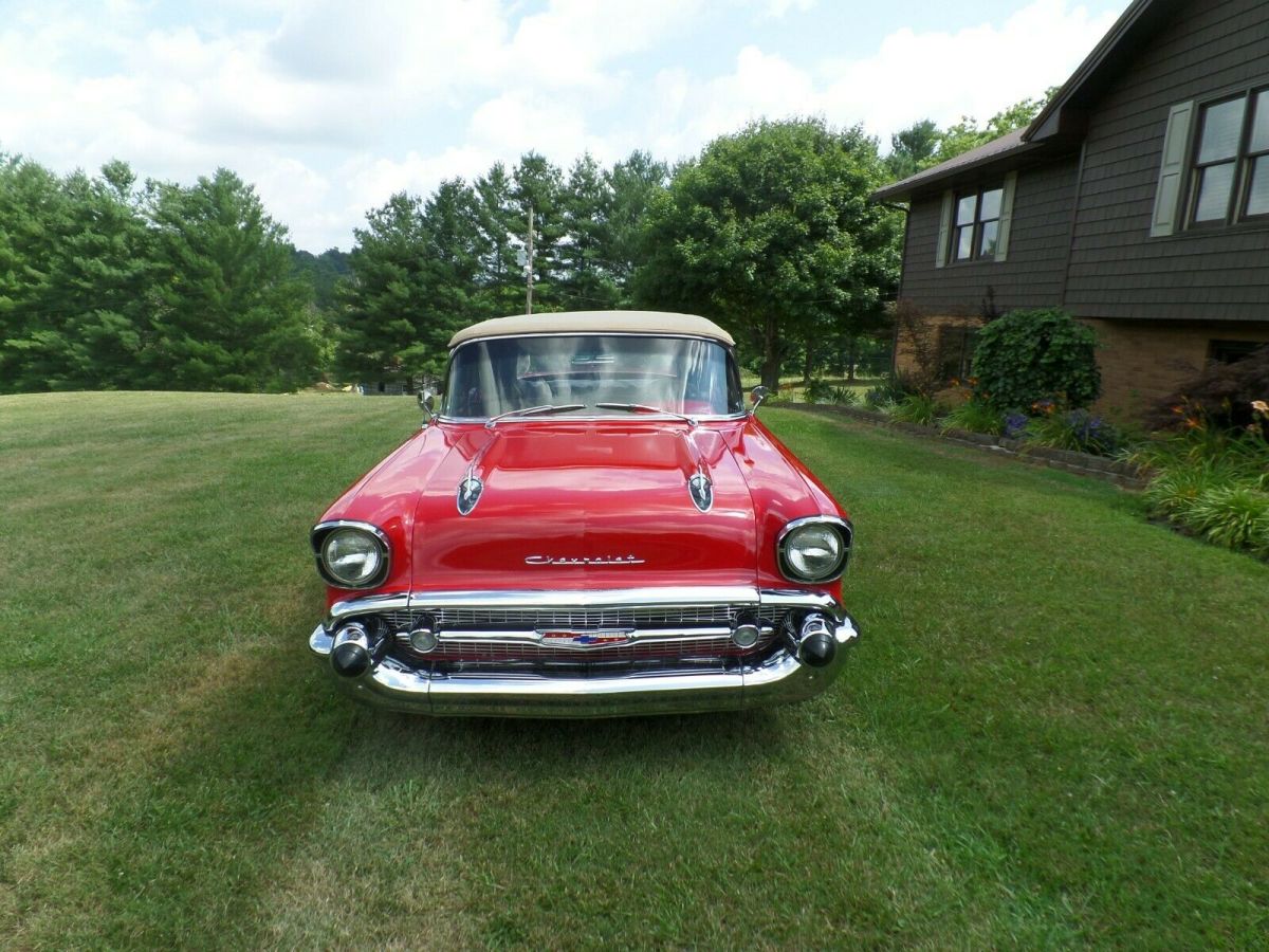 1957 Chevrolet Bel Air/150/210 belair - photo 2