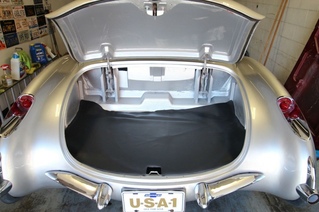 1957 Chevrolet Corvette - photo 13