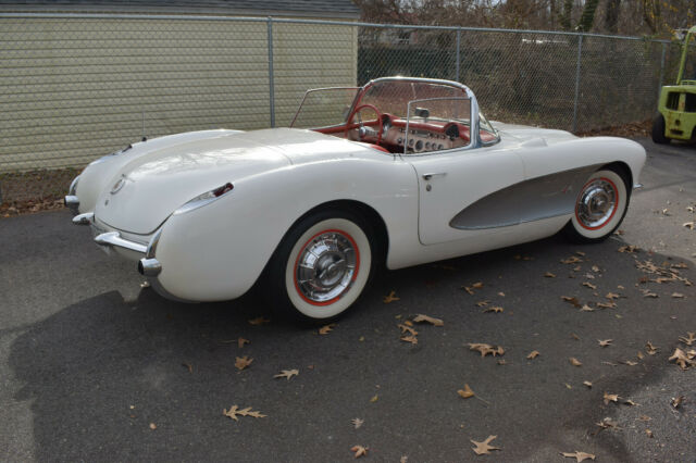 1957 Chevrolet Corvette FUEL INJECTED; AUTOMATIC - photo 2