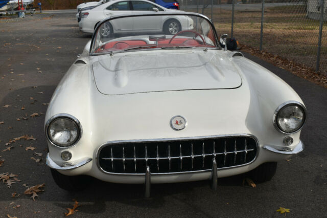 1957 Chevrolet Corvette FUEL INJECTED; AUTOMATIC - photo 4