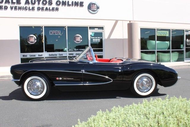 1957 Chevrolet Corvette Roadster 283 C.I. / 283 H.P. Fuel Injection - photo 2