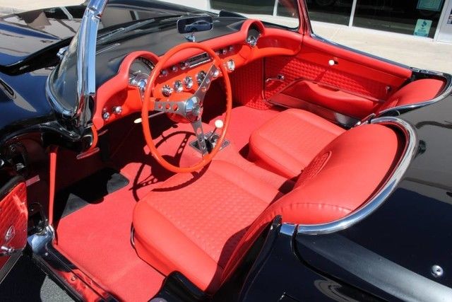 1957 Chevrolet Corvette Roadster 283 C.I. / 283 H.P. Fuel Injection - photo 7