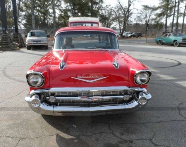 1957 Chevrolet Handyman Wagon - photo 3