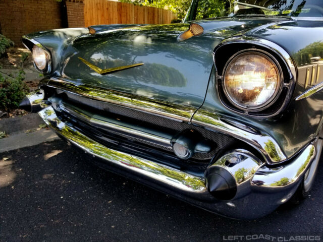 1957 Chevrolet Nomad - photo 10