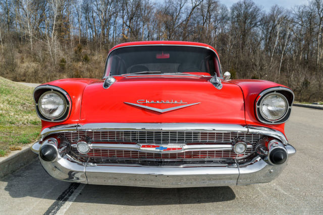 1957 Chevrolet Bel Air/150/210 Resto-Mod - photo 2