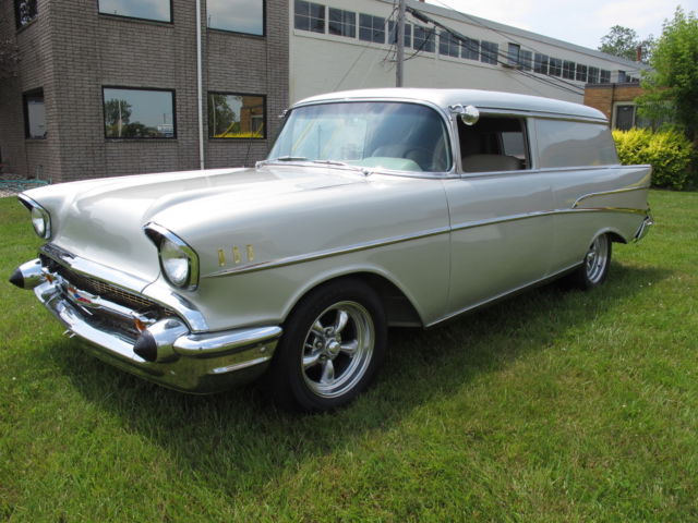 1957 Chevrolet Sedan Delivery Custom - photo 8
