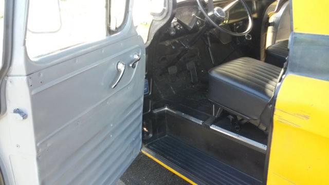 1957 Chevrolet 3800 - photo 10