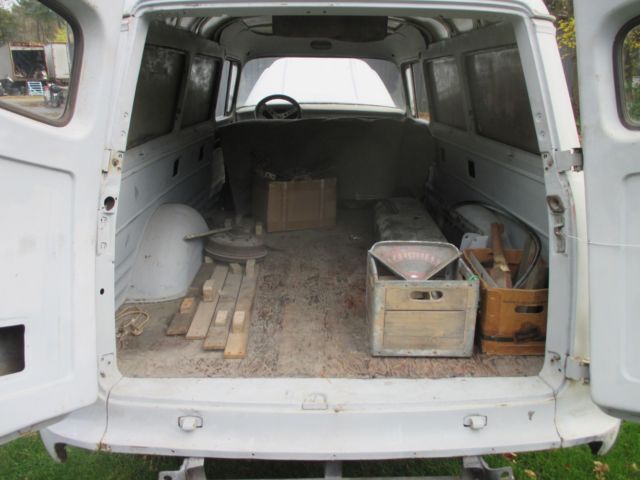 1957 Chevrolet Suburban - photo 6