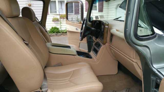 1957 Chevrolet Suburban Carryall Concept - photo 8