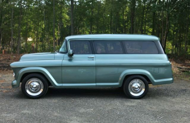 1957 Chevrolet Suburban Carryall Concept - photo 4