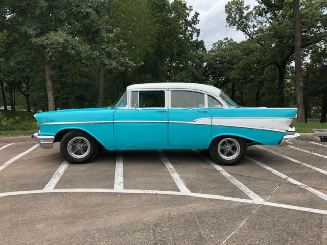 1957 Chevrolet Turquoise BelAir 4 door sedan 1957 Chevrolet Bel Air/150/210