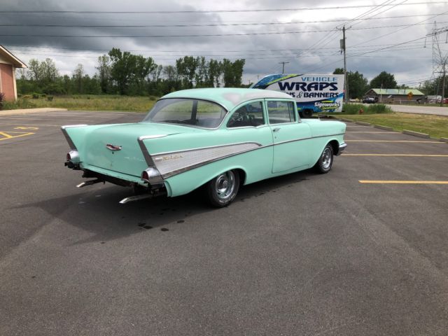 1957 Chevrolet Bel Air/150/210 - photo 2