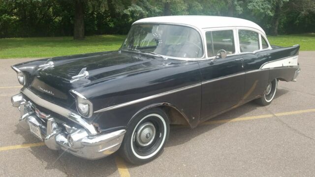 1957 Chevrolet Bel Air/150/210 Sedan - photo 2