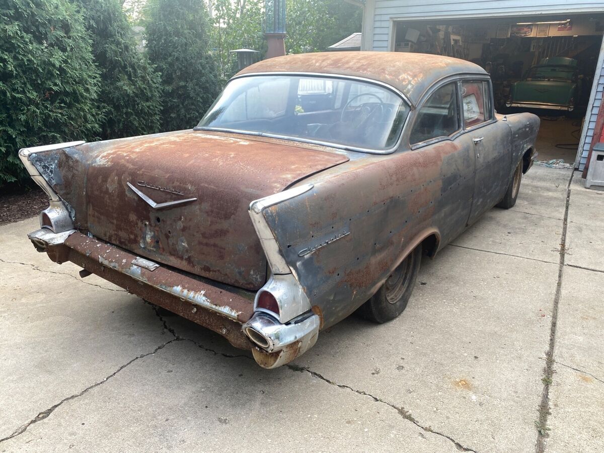 1957 Chevrolet Bel Air/150/210 - photo 4