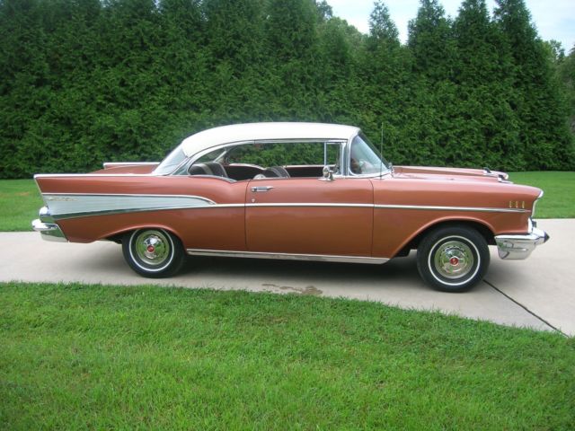 1957 Chevrolet Bel Air/150/210 HARD TOP SPORT COUPE - photo 2