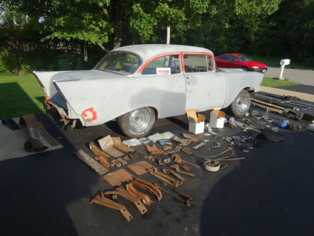1957 Chevy Bel-Air 210 Classic Base Chevrolet 2-Door Sedan Hardtop Hotrod Primed 1957 Chevrolet Bel Air/150/210 B210