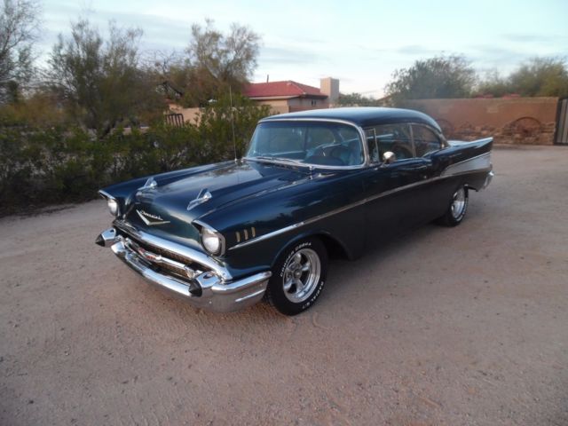 1957 Chevy Bel Air 2DHT New ZZ4 350 700R OD AT AC Dakota Gauges CA Car Solid 1957 Chevrolet Bel Air/150/210 New ZZ4 350 700R OD AT AC Dakota Gauges CA Car