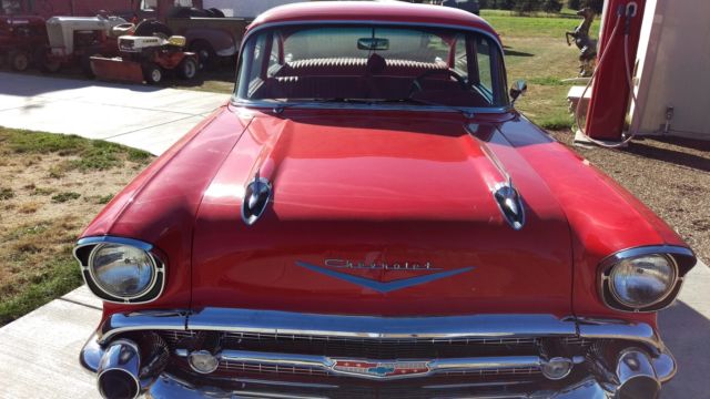 1957 Chevrolet Bel Air/150/210 - photo 3