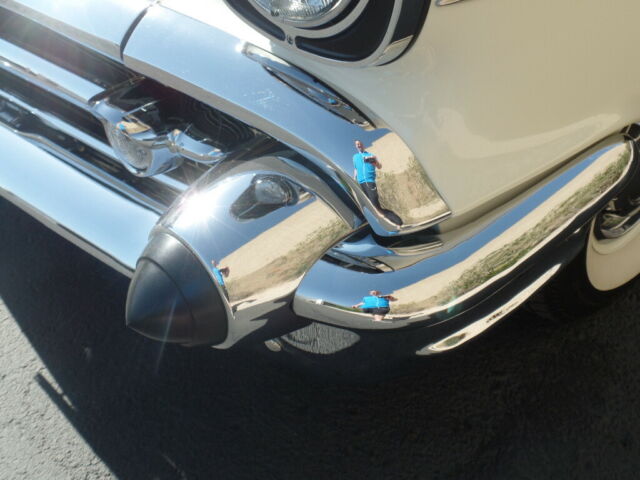 1957 Chevrolet Bel Air/150/210 bel air - photo 2