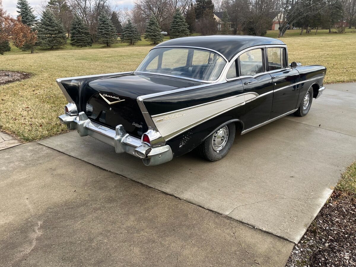 1957 Chevrolet Bel Air/150/210 - photo 2