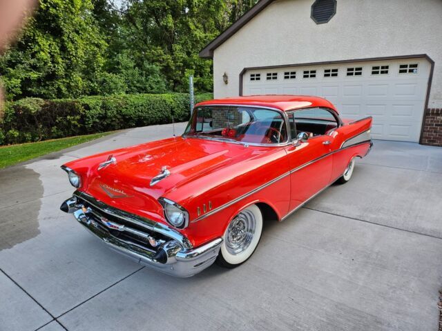 1957 CHEVY BELAIR DR HARD TOP 283 V8 MOTOR WITH 4 BARREL CARB & DUAL EXHAUST 1957 Chevrolet Bel Air/150/210