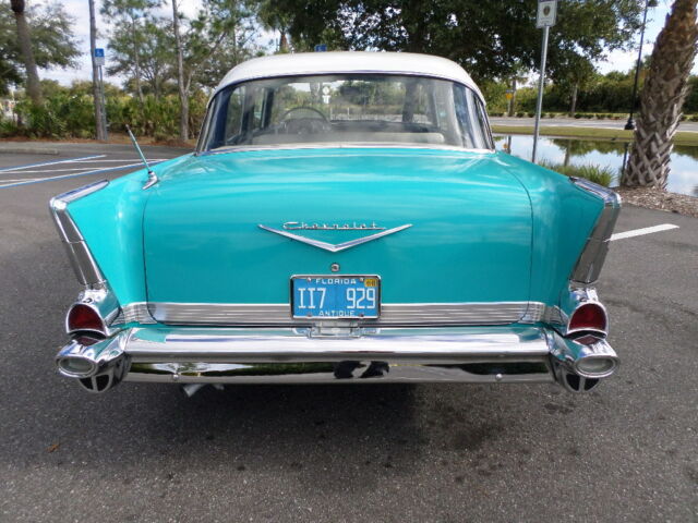 1957 Chevrolet Bel Air/150/210 - photo 4