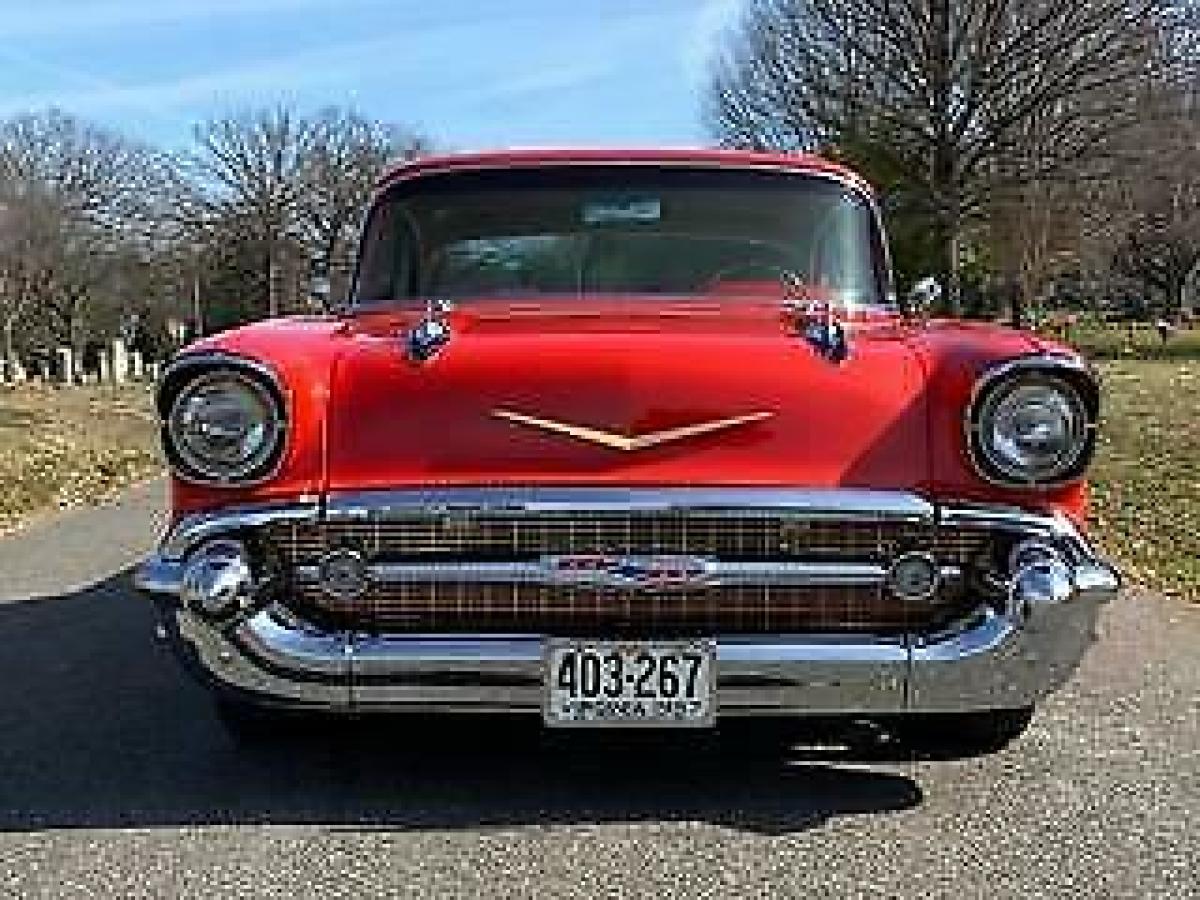 1957 Chevrolet Bel Air/150/210 - photo 4