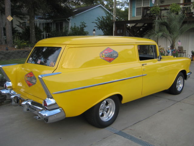1957 Chevrolet Bel Air/150/210 Sedan Delivery - photo 2