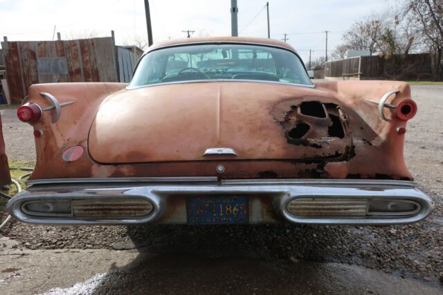 1957 Chrysler Imperial - photo 3