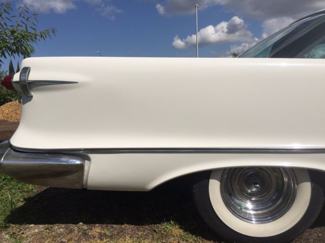 1957 Chrysler Imperial 2-Door - photo 6
