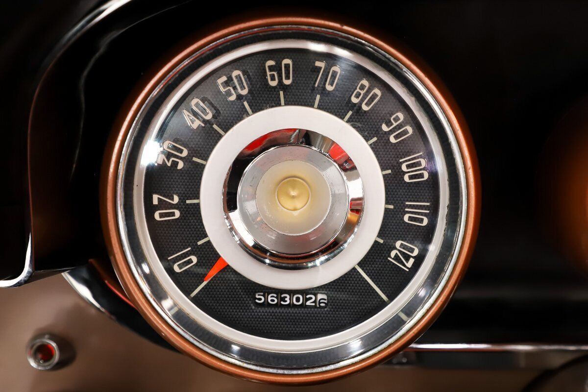 1957 Chrysler New Yorker - photo 3