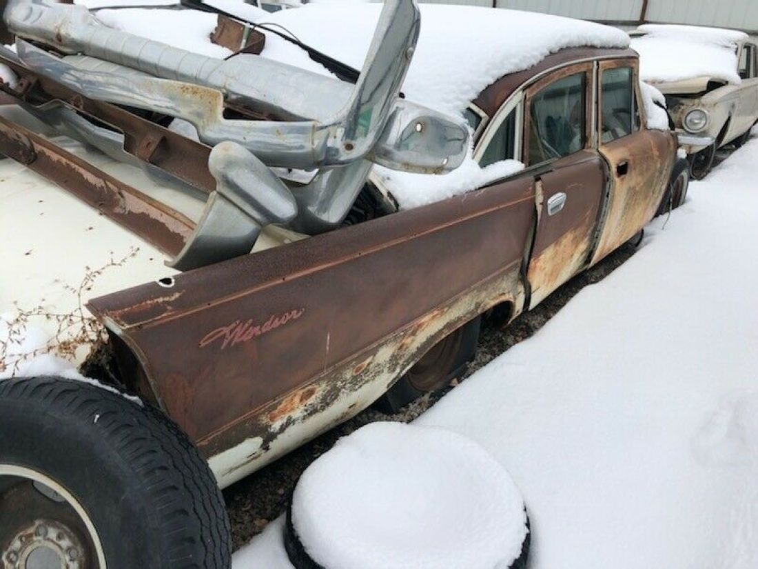 1957 Chrysler Windsor - photo 2