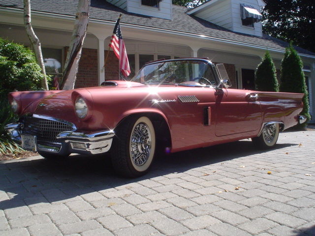 1957 Ford Thunderbird - photo 3