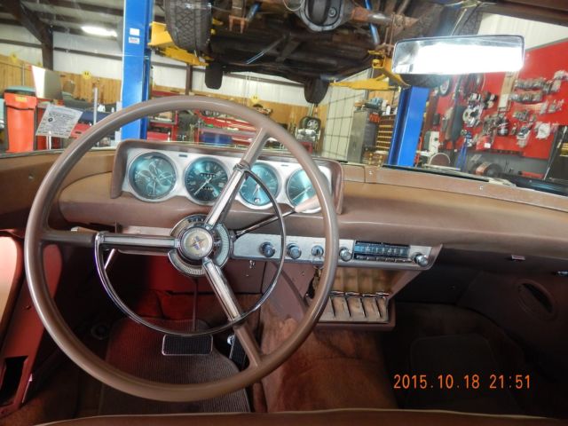 1957 Lincoln Continental - photo 10